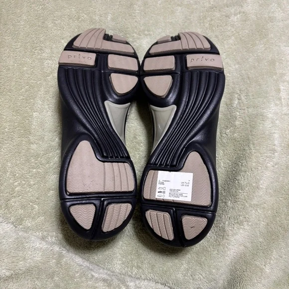 Clarks Privo Shoes Womens Size 10 Stone Leather Mary Jane Flats Perforated - Picture 6 of 6